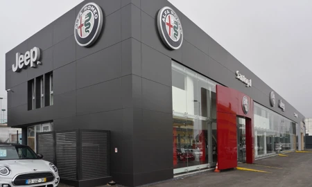 Santogal Alfa Romeo Stand Cascais 1