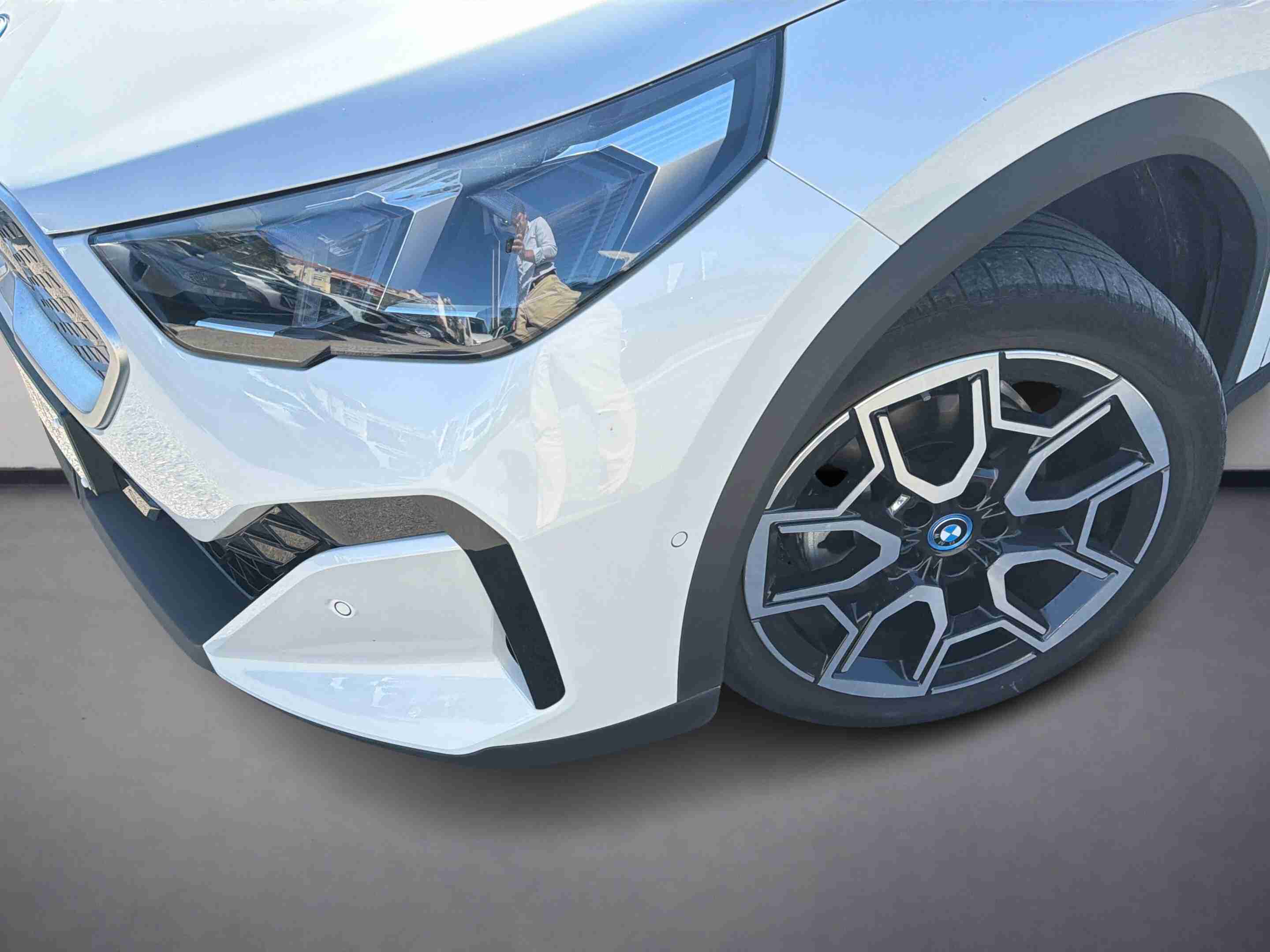 BMW iX2 iX2 eDrive20 — fotografia 6