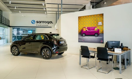 Santogal Fiat Cascais Stand 2 (1)