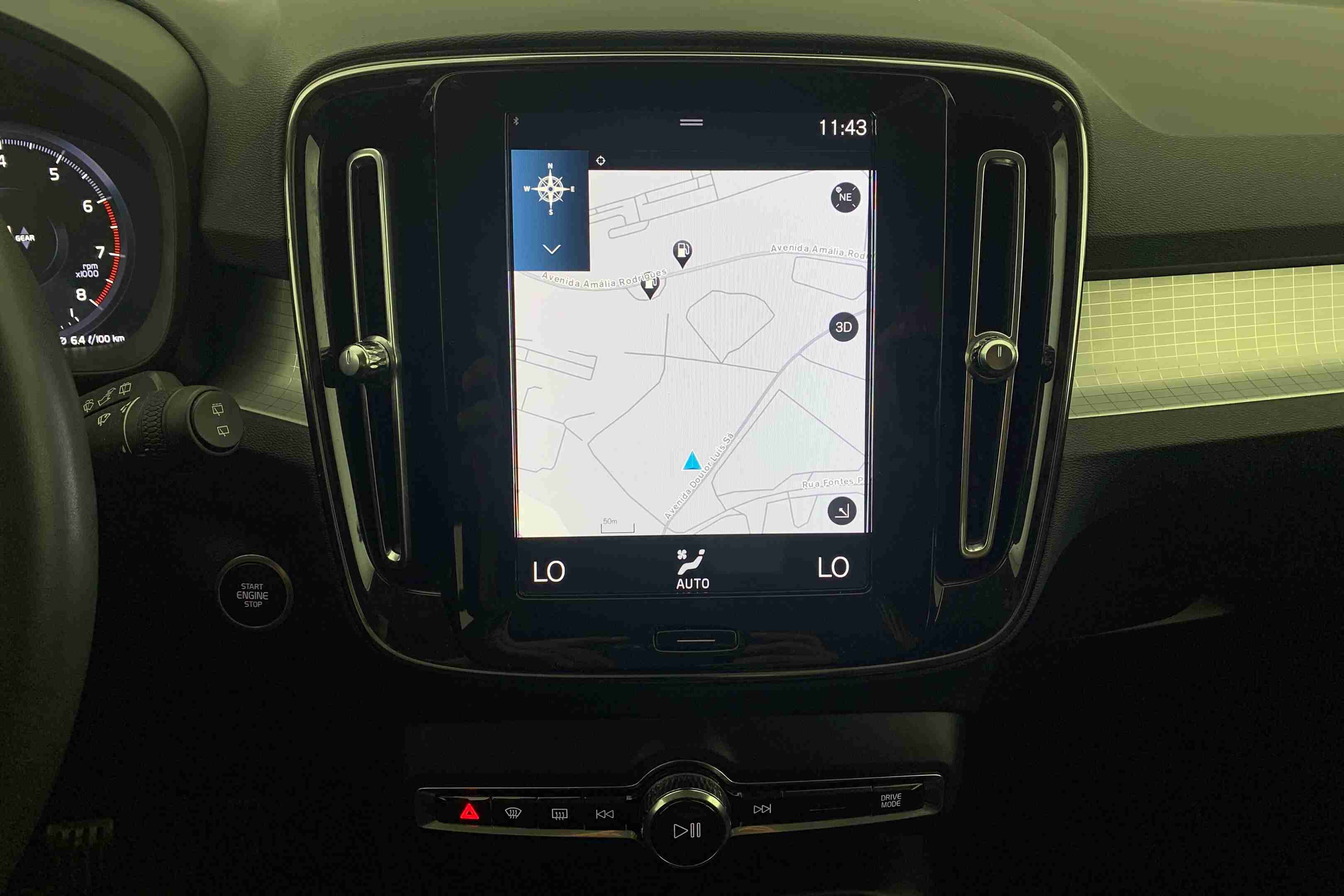 Volvo XC 40 XC40 1.5 T2 Momentum Plus — fotografia 10