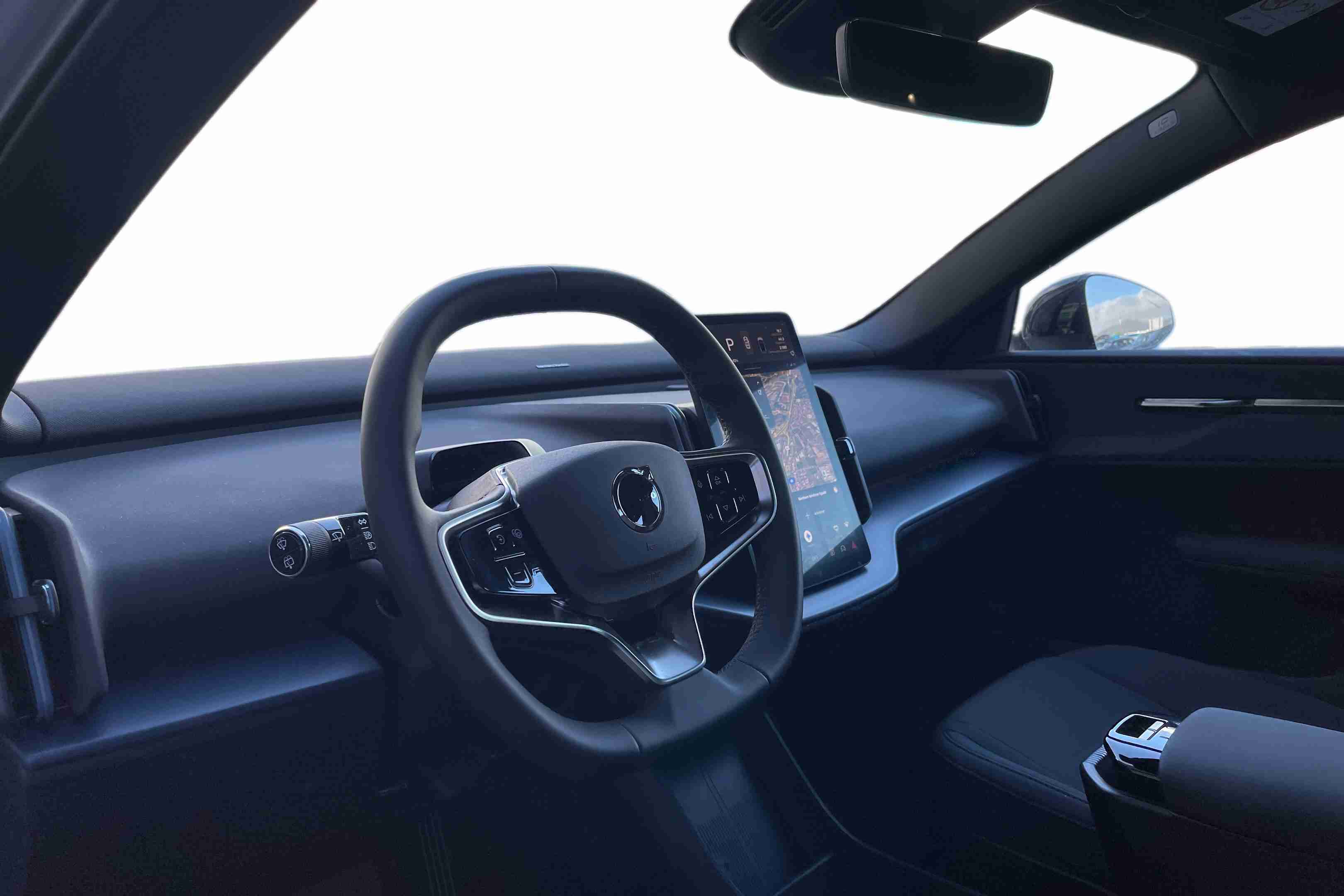 Volvo EX 30 EX30 P5 Plus — fotografia 7