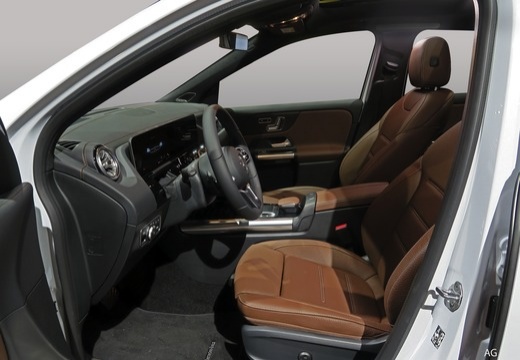 Mercedes-Benz Classe GLA GLA 250 e Progressive — fotografia 6