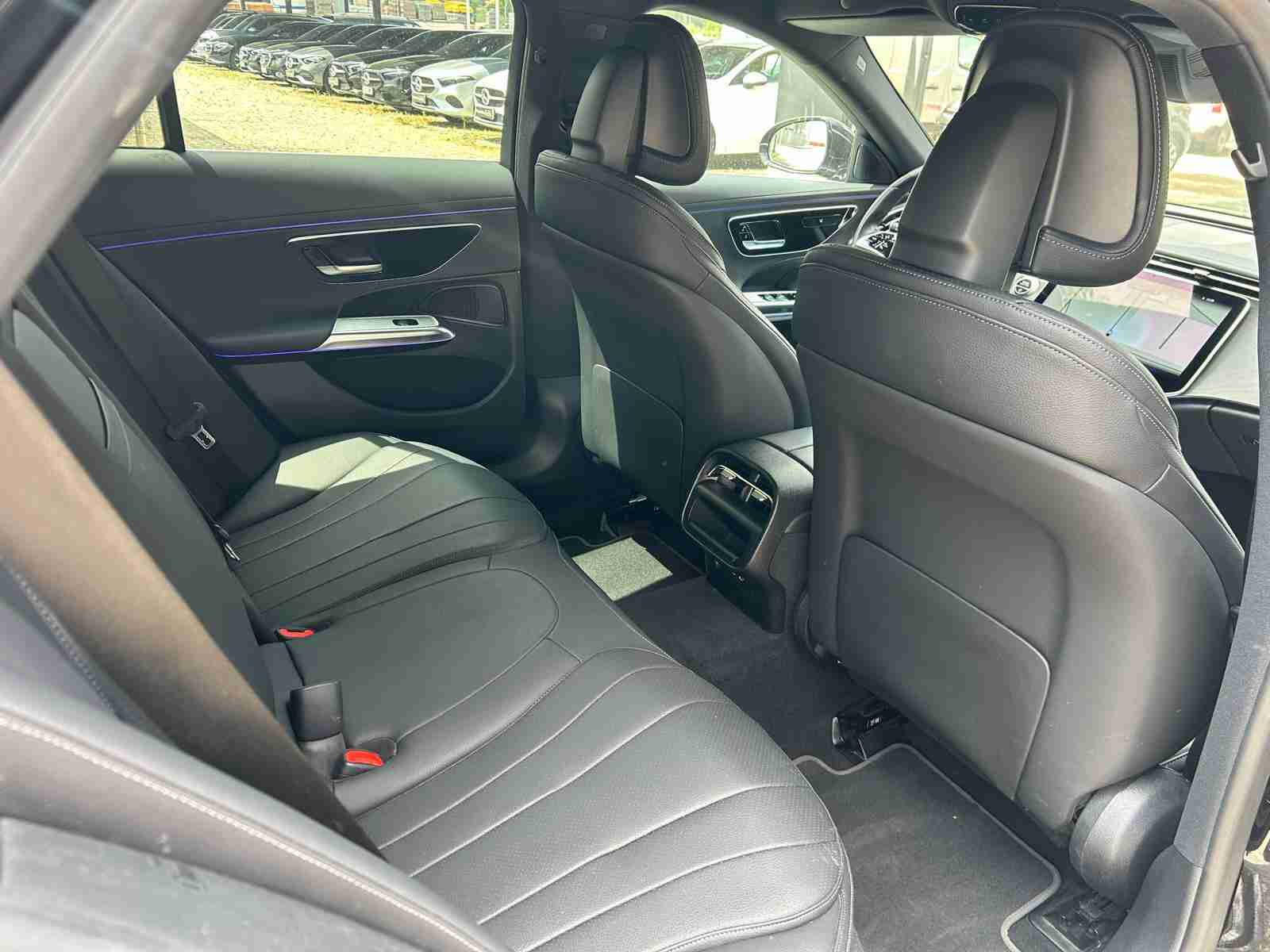Mercedes-Benz Classe E E 220 d — fotografia 11