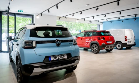 Santogal Citroen Lisboa Av Republica Stand 3 (1)