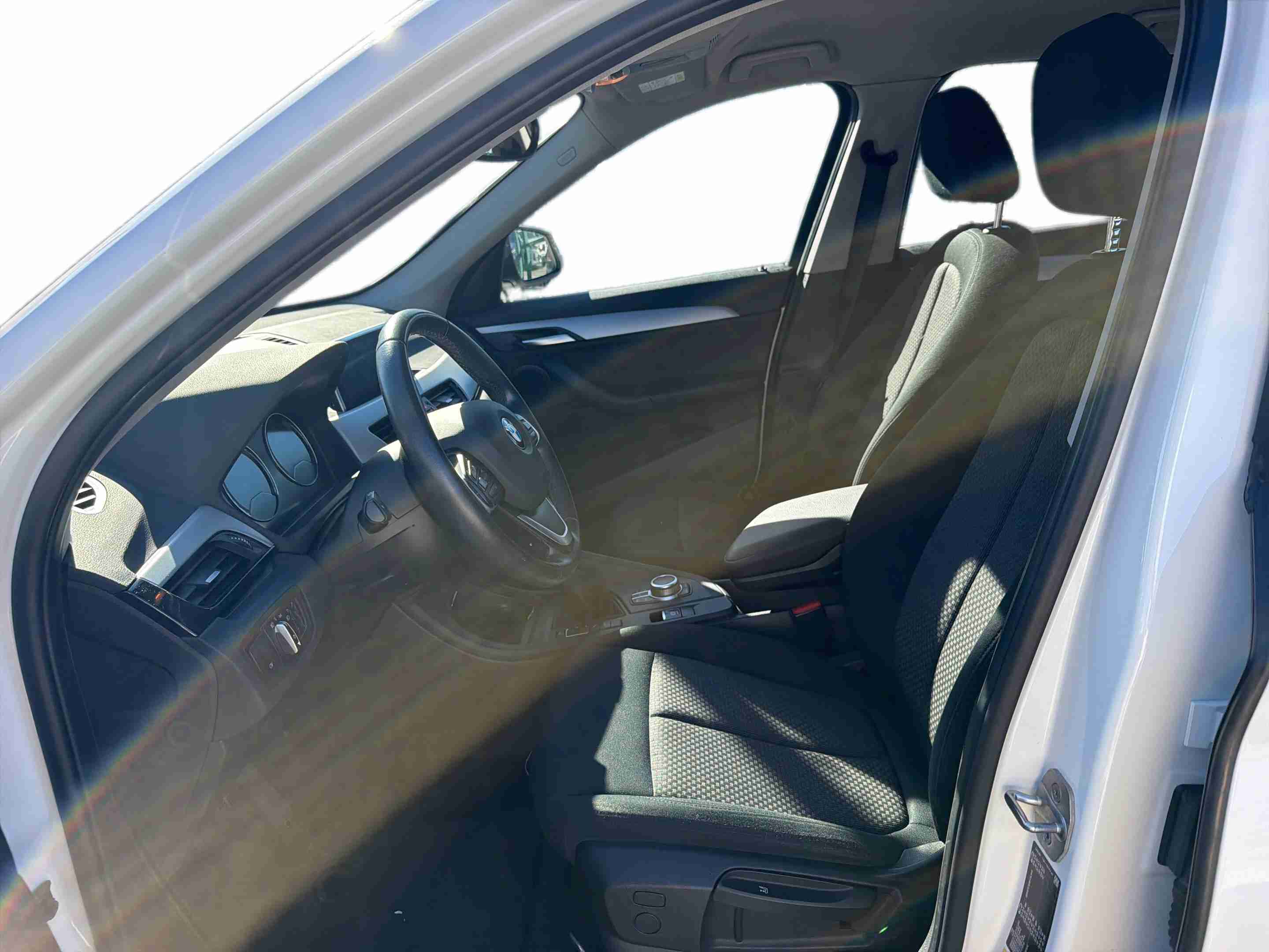 BMW X1 X1 25 e xDrive — fotografia 8