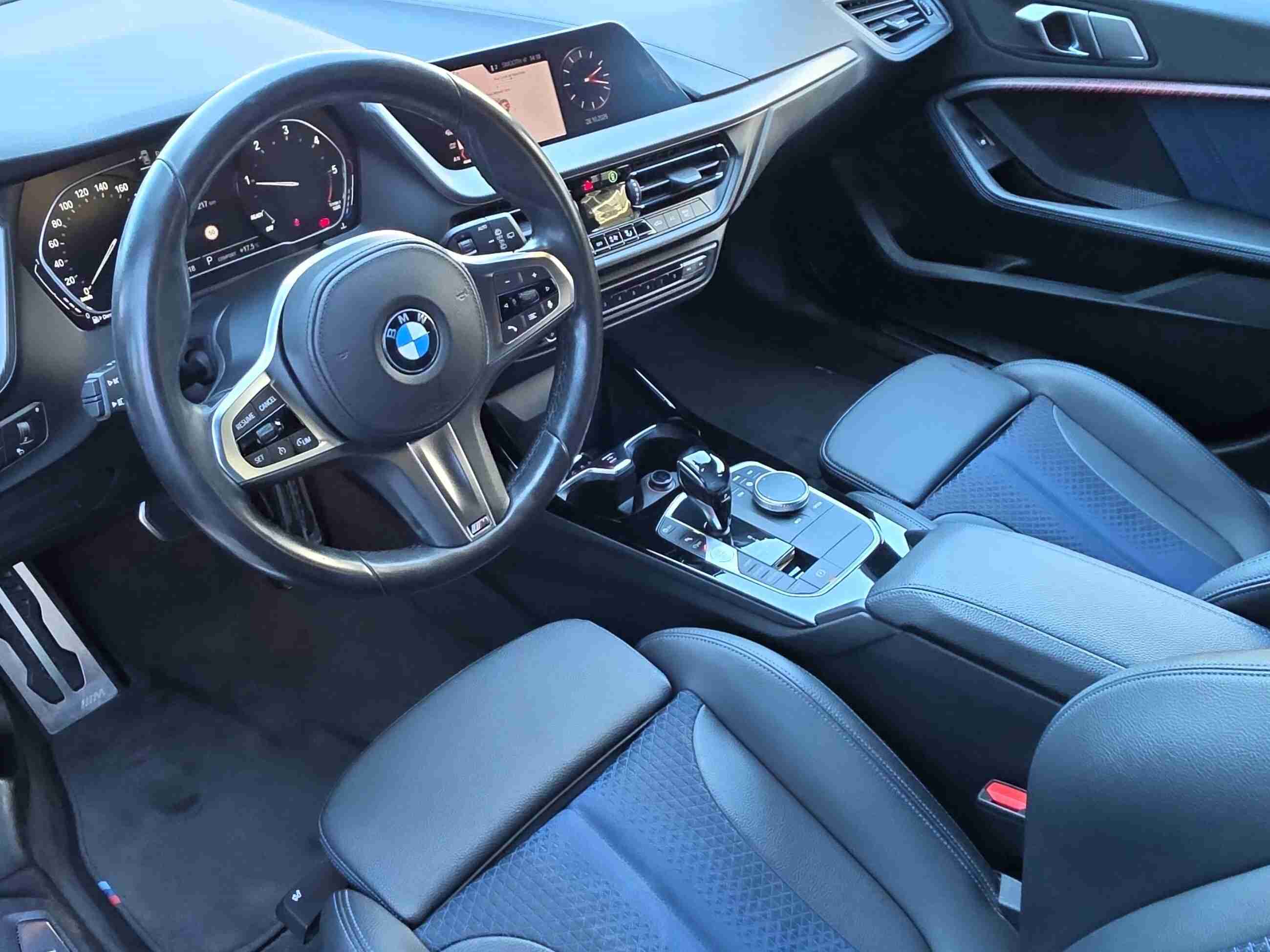 BMW - Série 1 - 116 d Pack Desportivo M Auto — photo 4