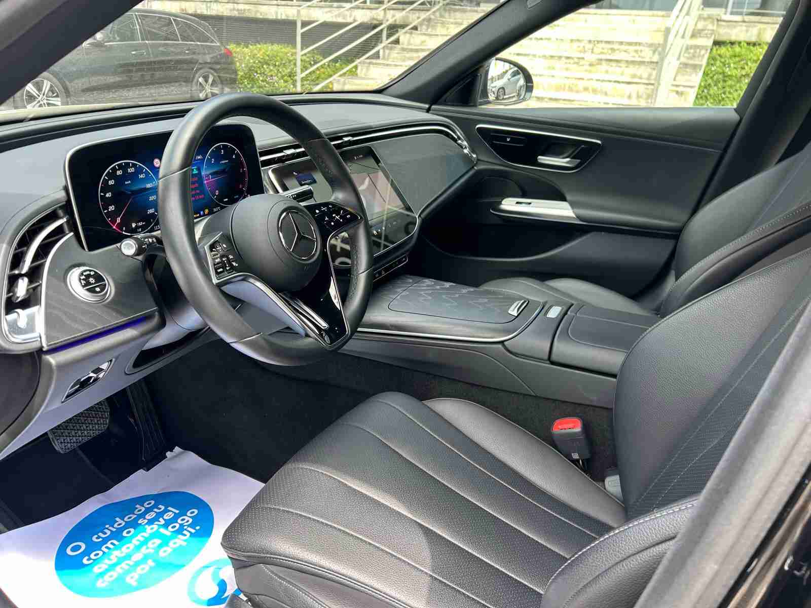 Mercedes-Benz Classe E E 220 d — fotografia 13