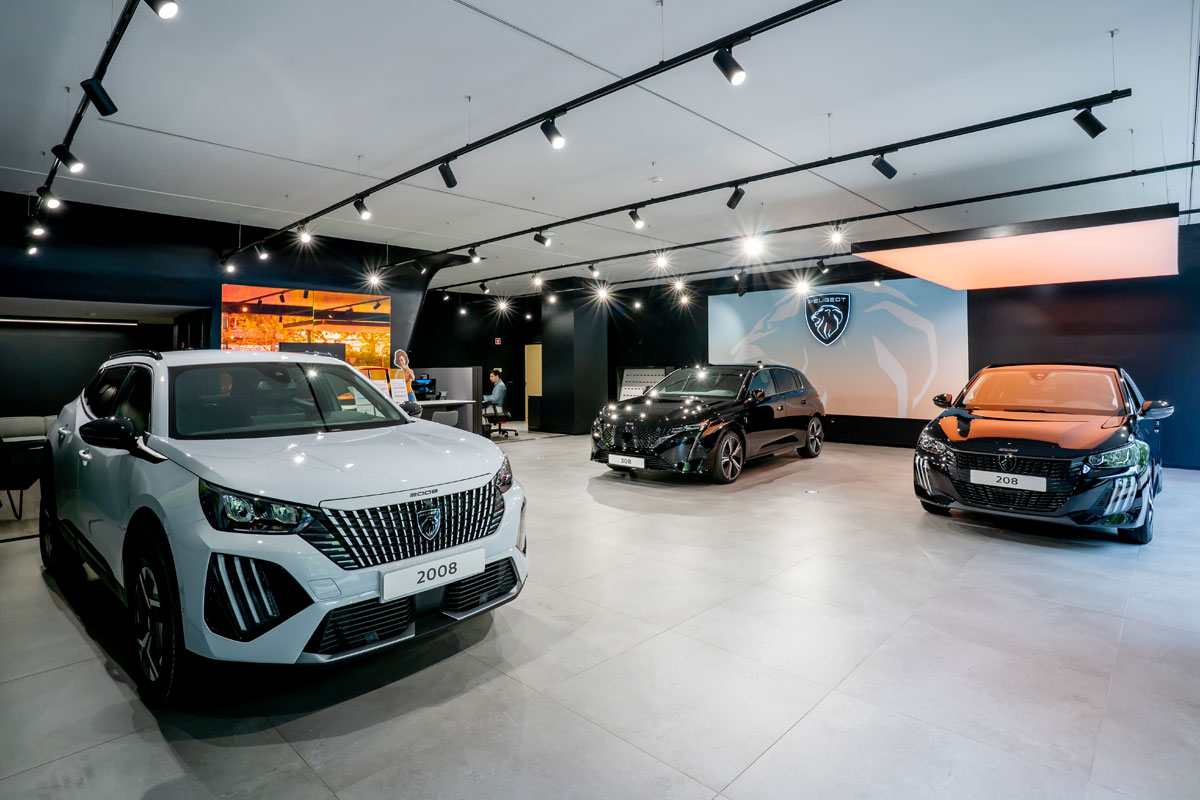 Santogal Peugeot Lisboa Avenida Republica Stand 2 (1)