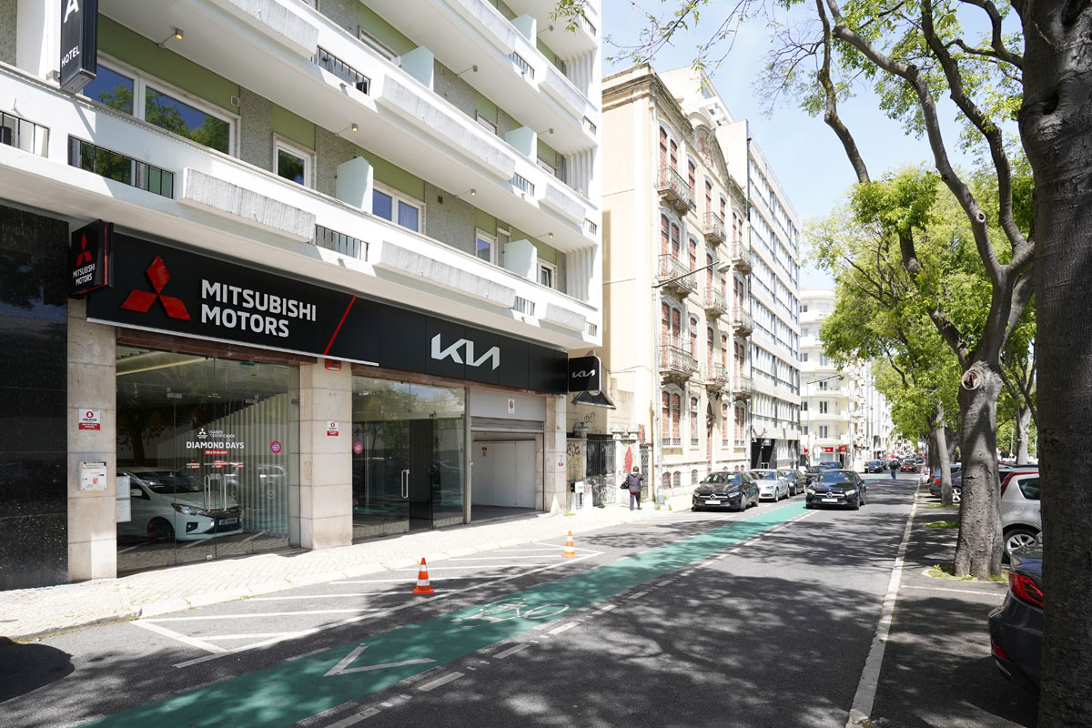 Santogal Mitsubishi Lisboa Stand 1