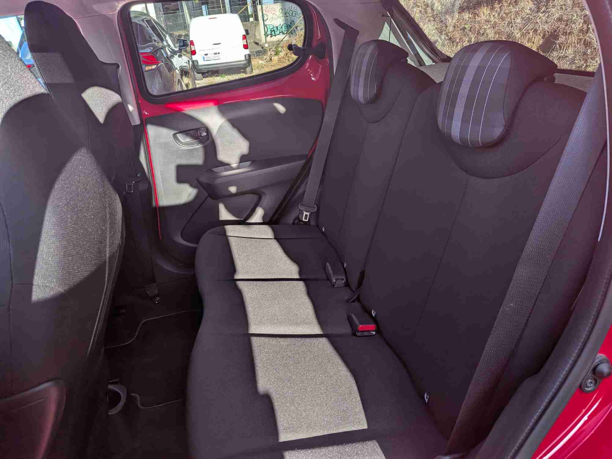 Peugeot 108 108 1.0 VTi Style — fotografia 12