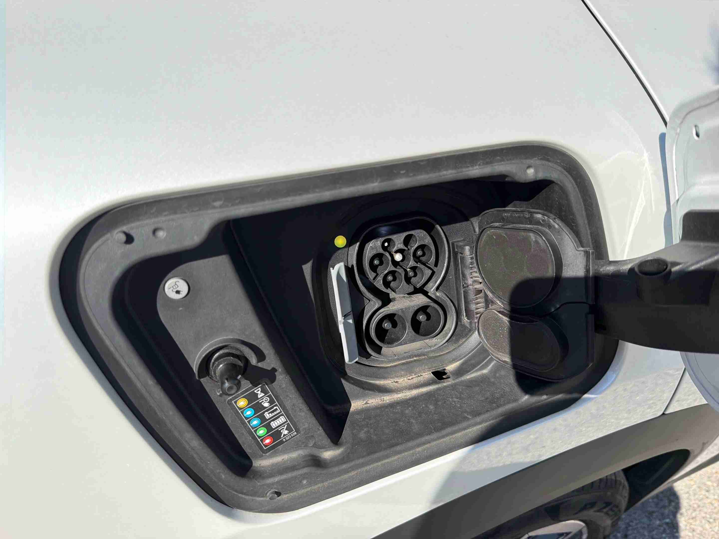 BMW iX2 iX2 eDrive20 — fotografia 18