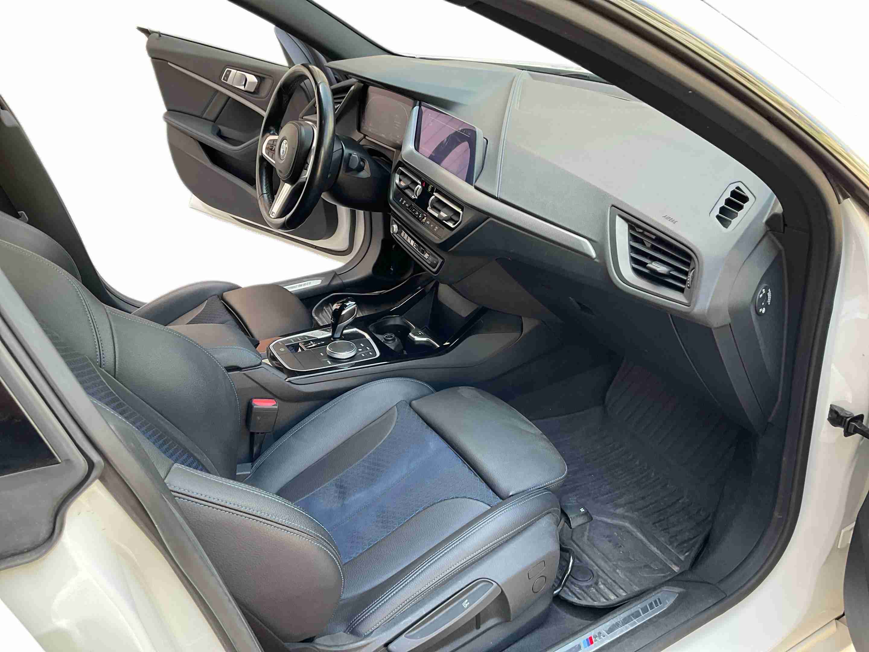BMW Série 2 216 d Gran Coupé Pack Desportivo M — fotografia 8