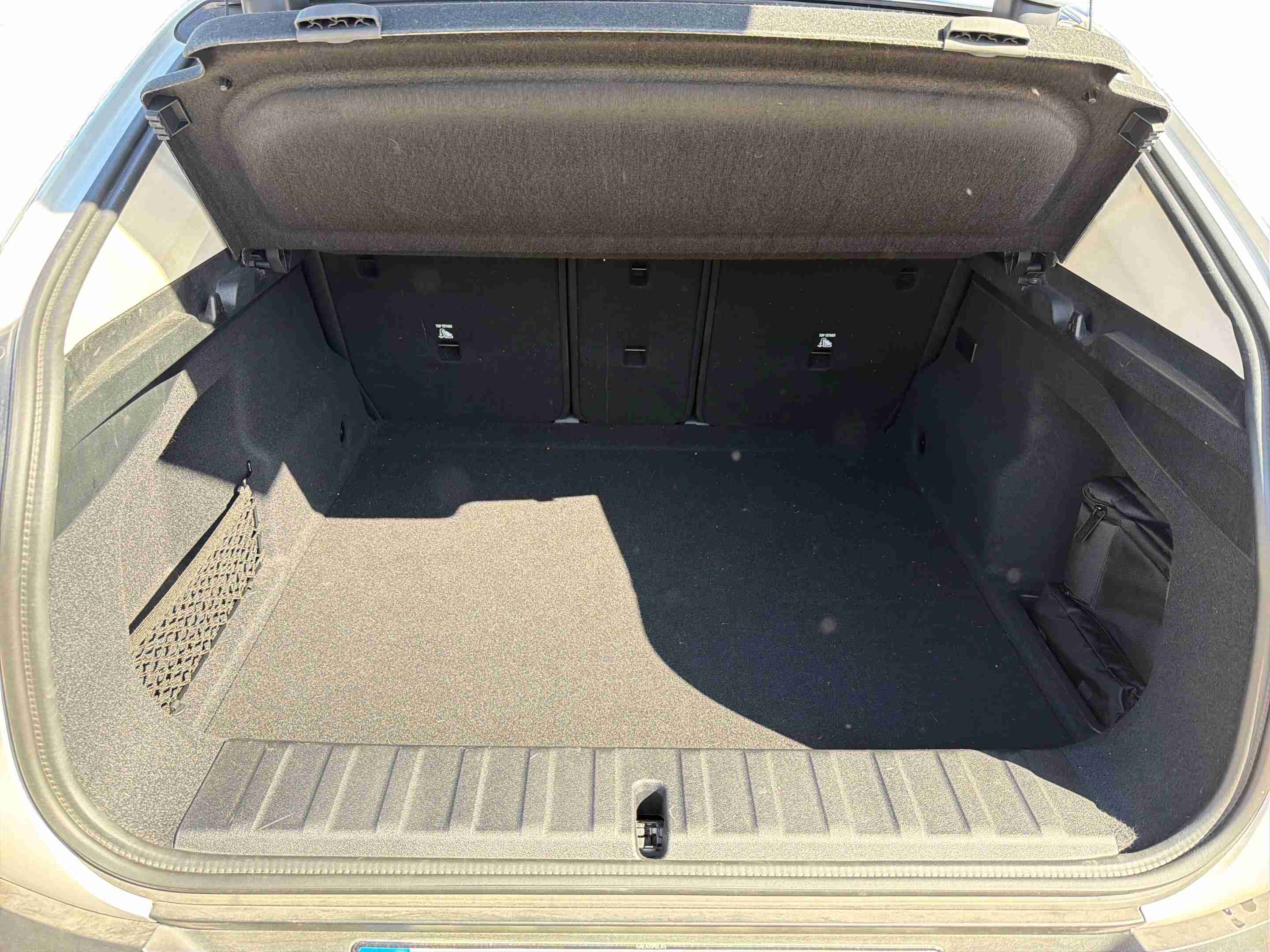 BMW iX2 iX2 eDrive20 — fotografia 10