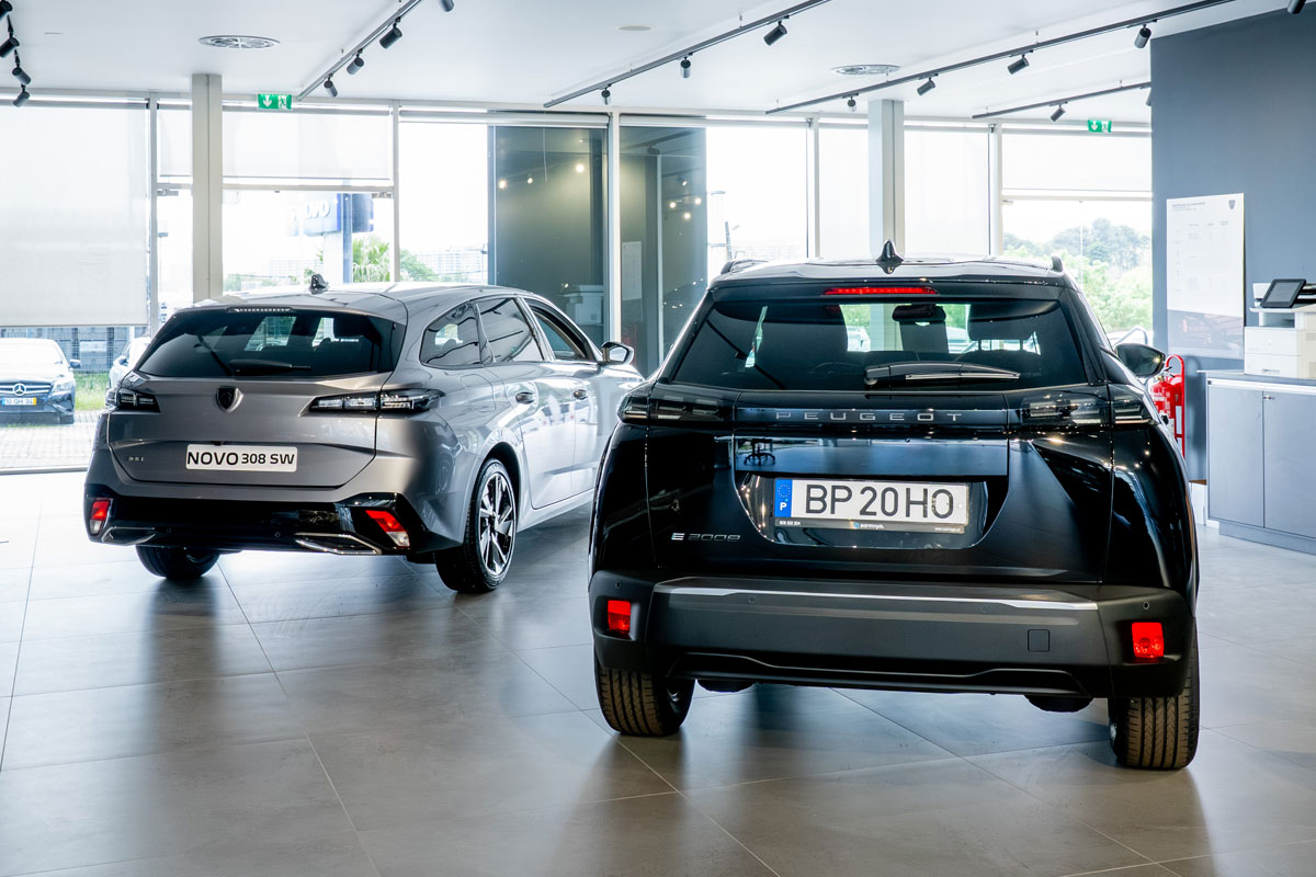 Santogal Peugeot Loures Stand 3 (1)