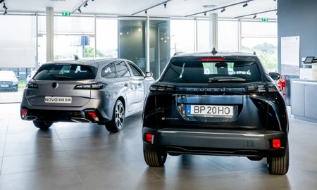 Santogal Peugeot Loures Stand 3 (1)