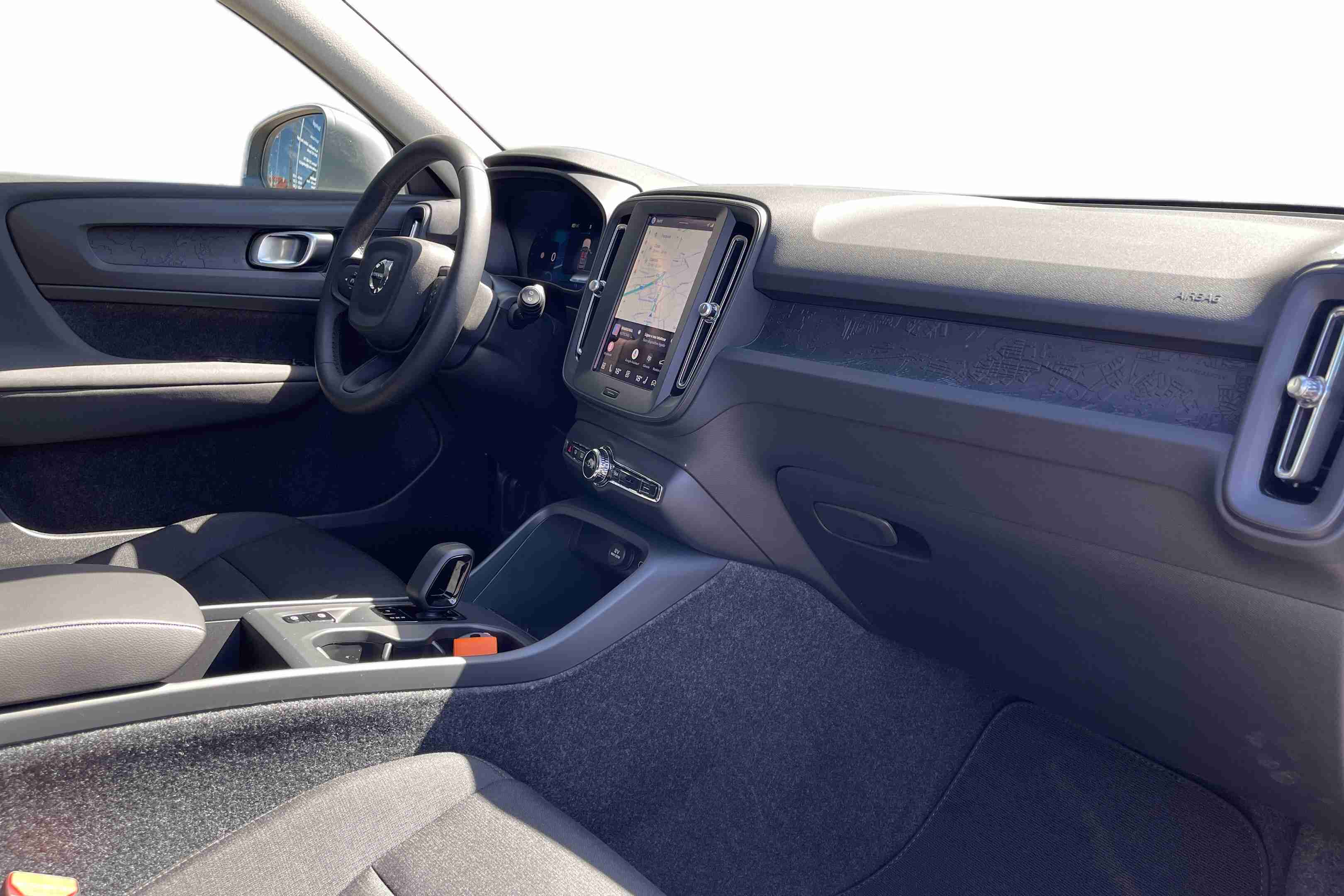 Volvo XC 40 XC40 2.0 B3 Essential — fotografia 8