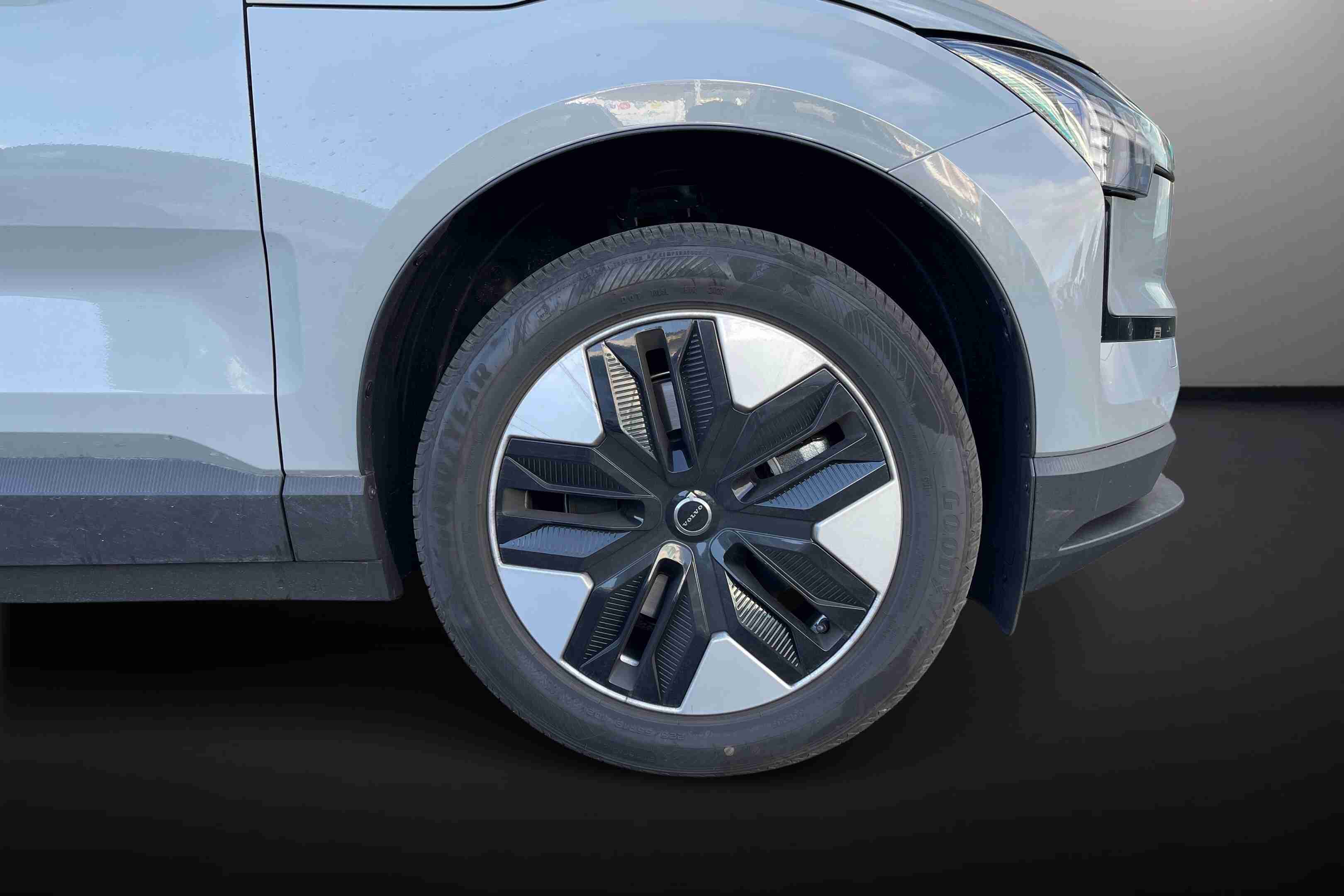 Volvo EX 30 EX30 P5 Plus — fotografia 6