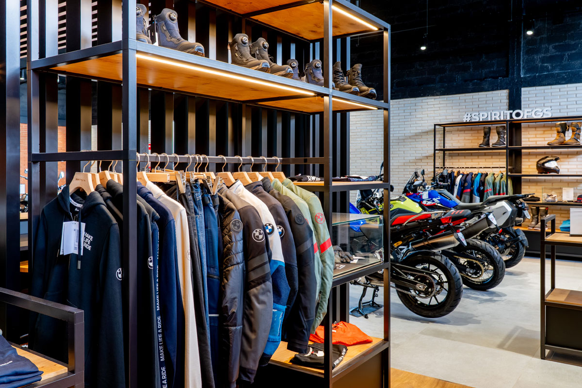 Santogal Bmw Motorrad Seixal Stand 3 (1)